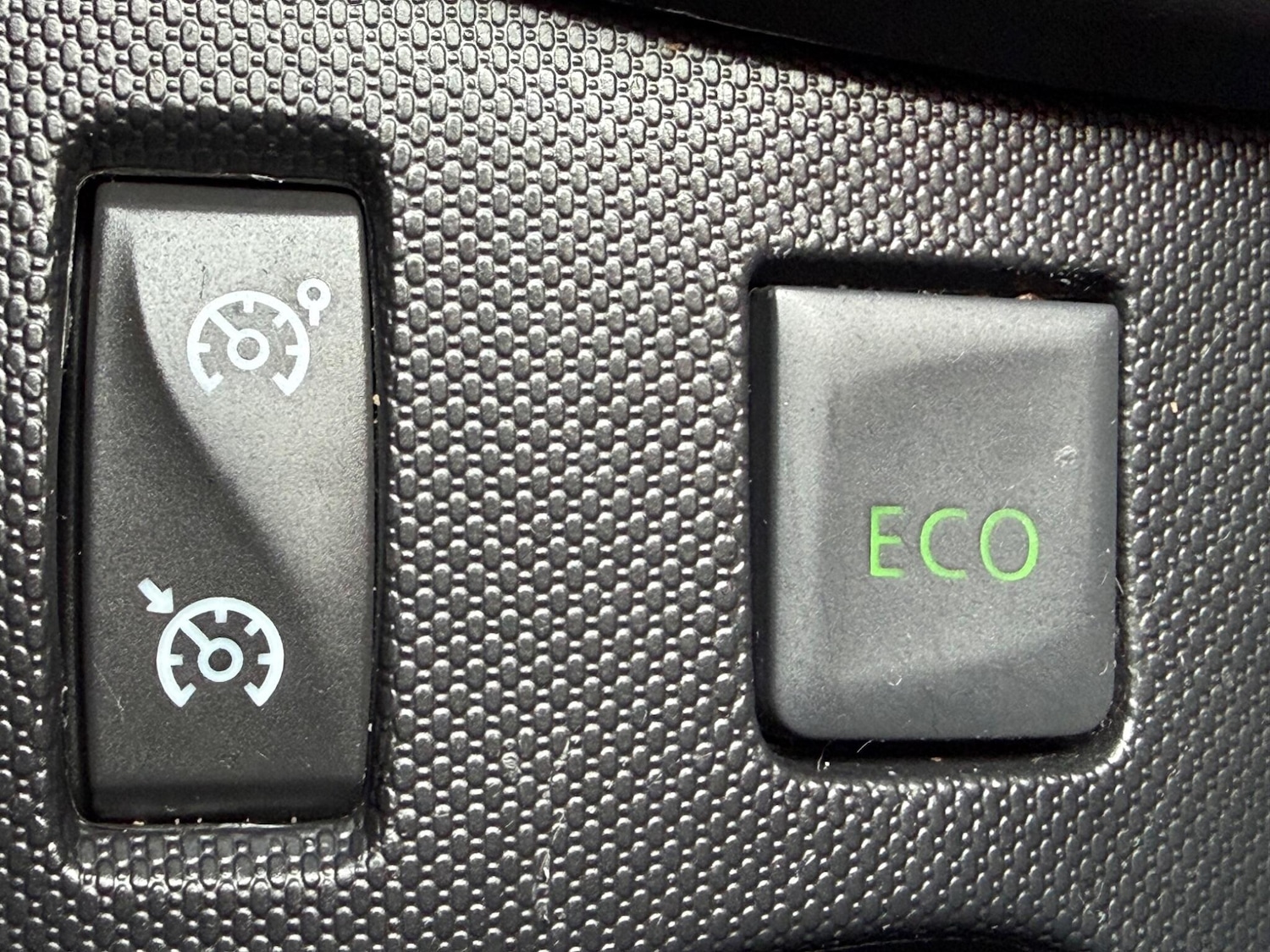 Used Renault Captur 2016 for sale - 77752907: Photo 46