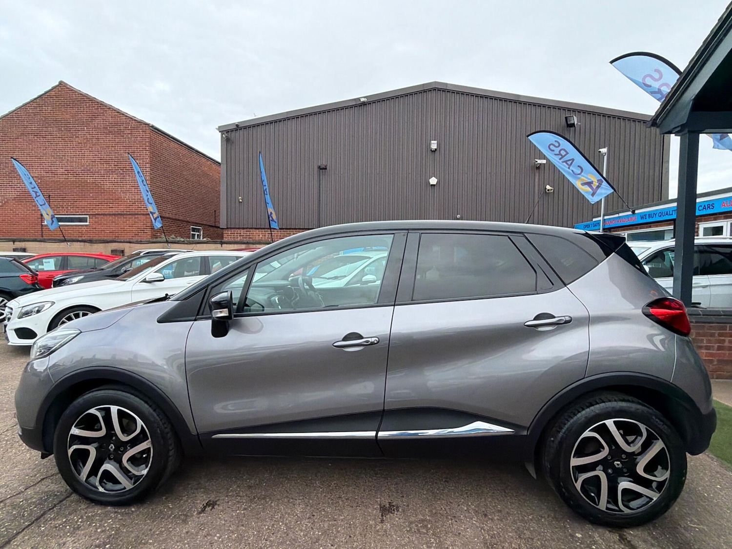 Used Renault Captur 2016 for sale - 77752907: Photo 8