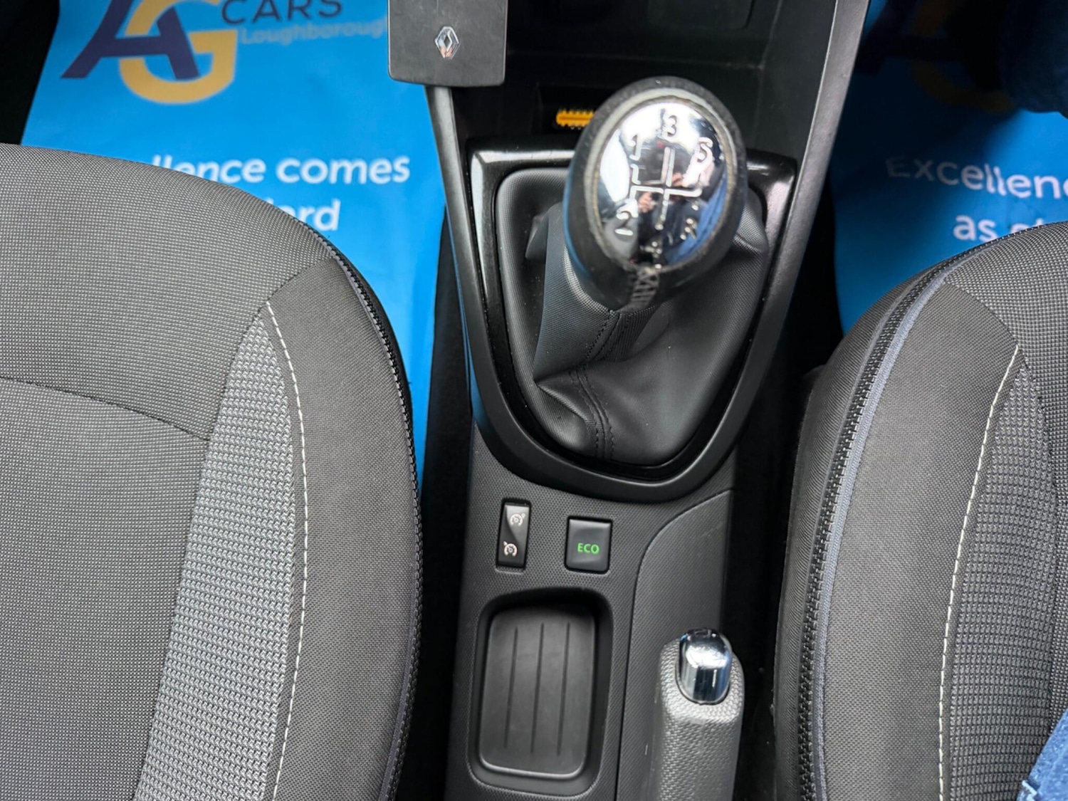 Used Renault Captur 2015 for sale - 77215191: Photo 22