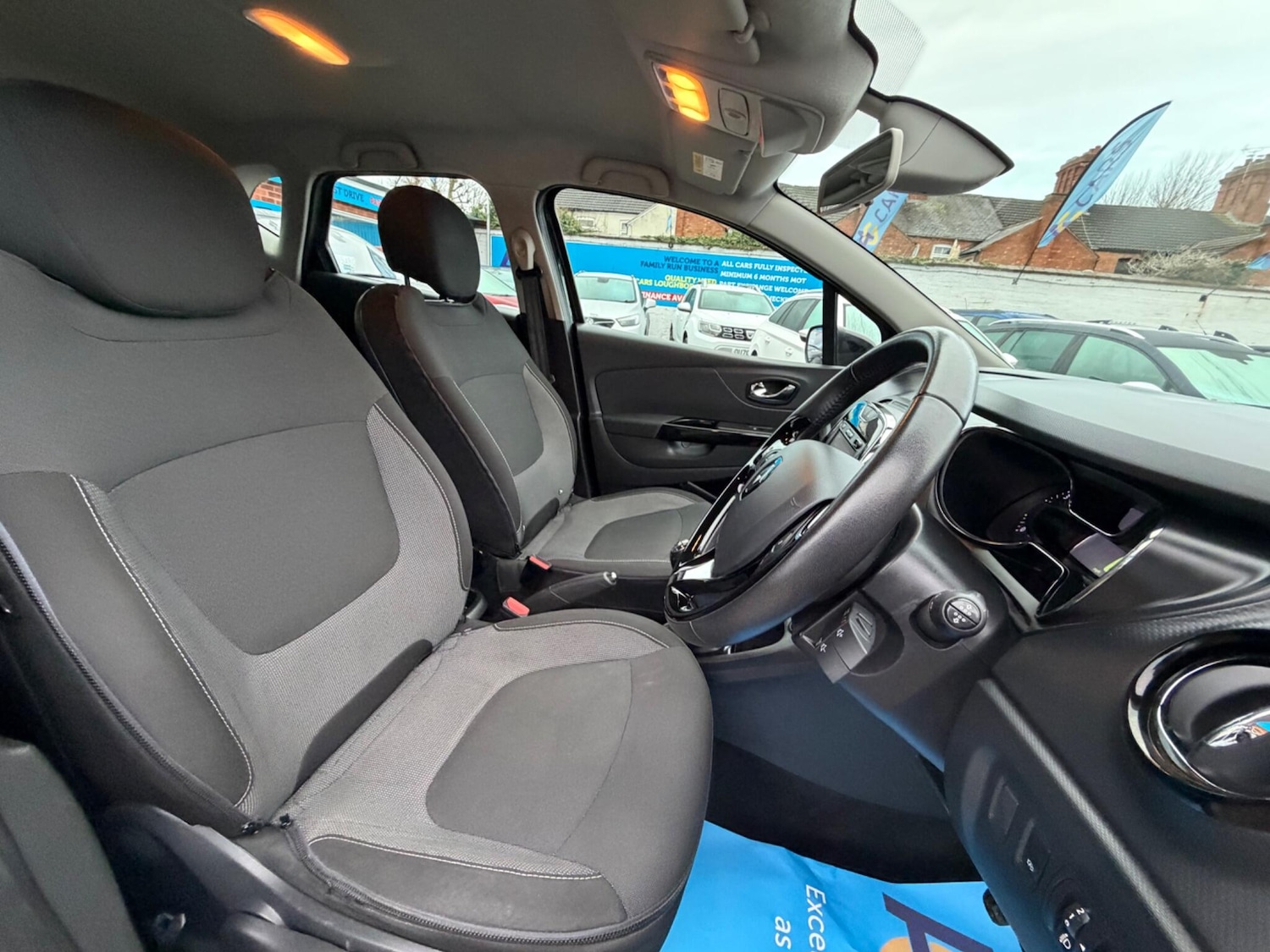 Used Renault Captur 2015 for sale - 77215191: Photo 24