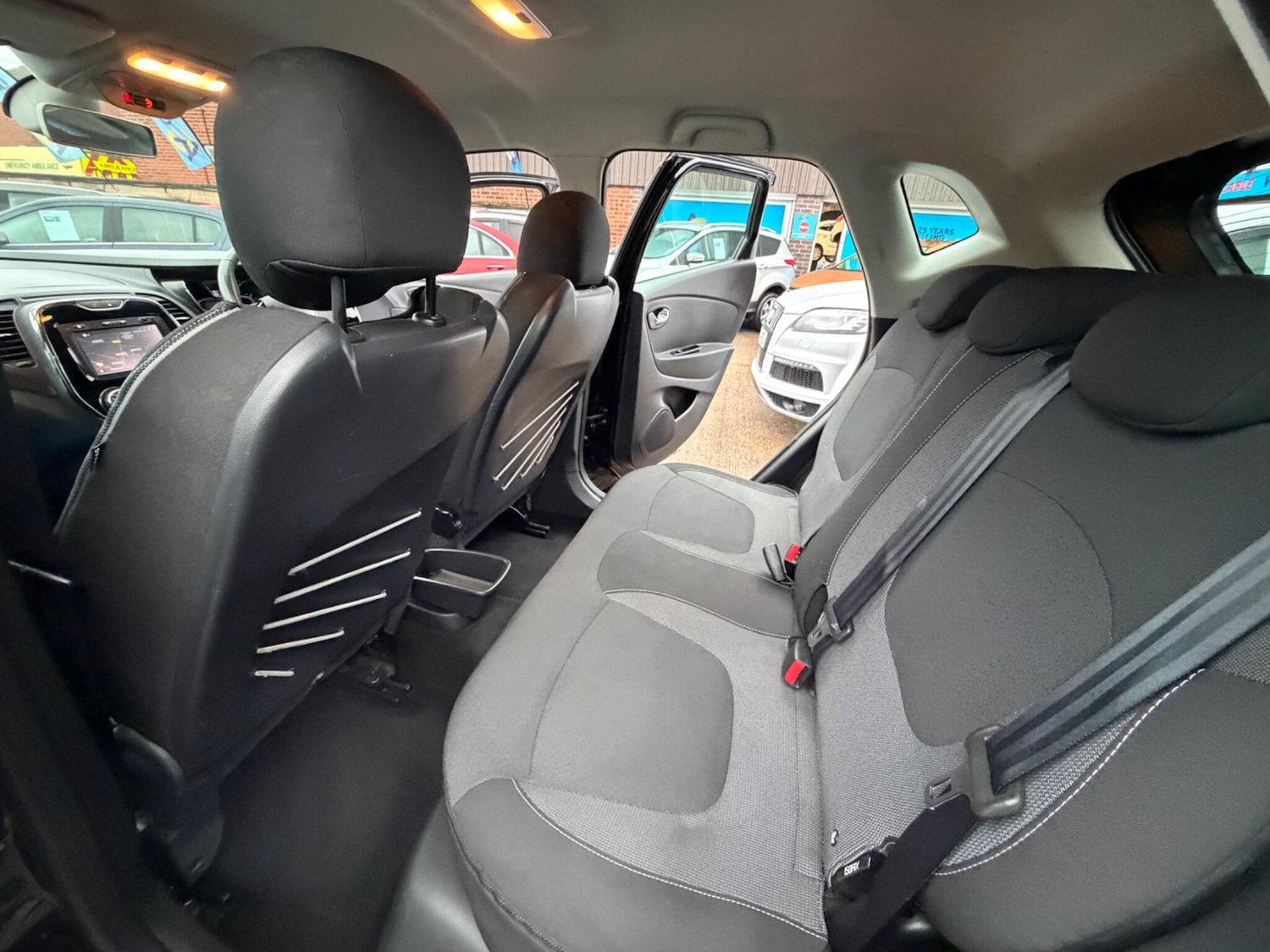 Used Renault Captur 2015 for sale - 77215191: Photo 27