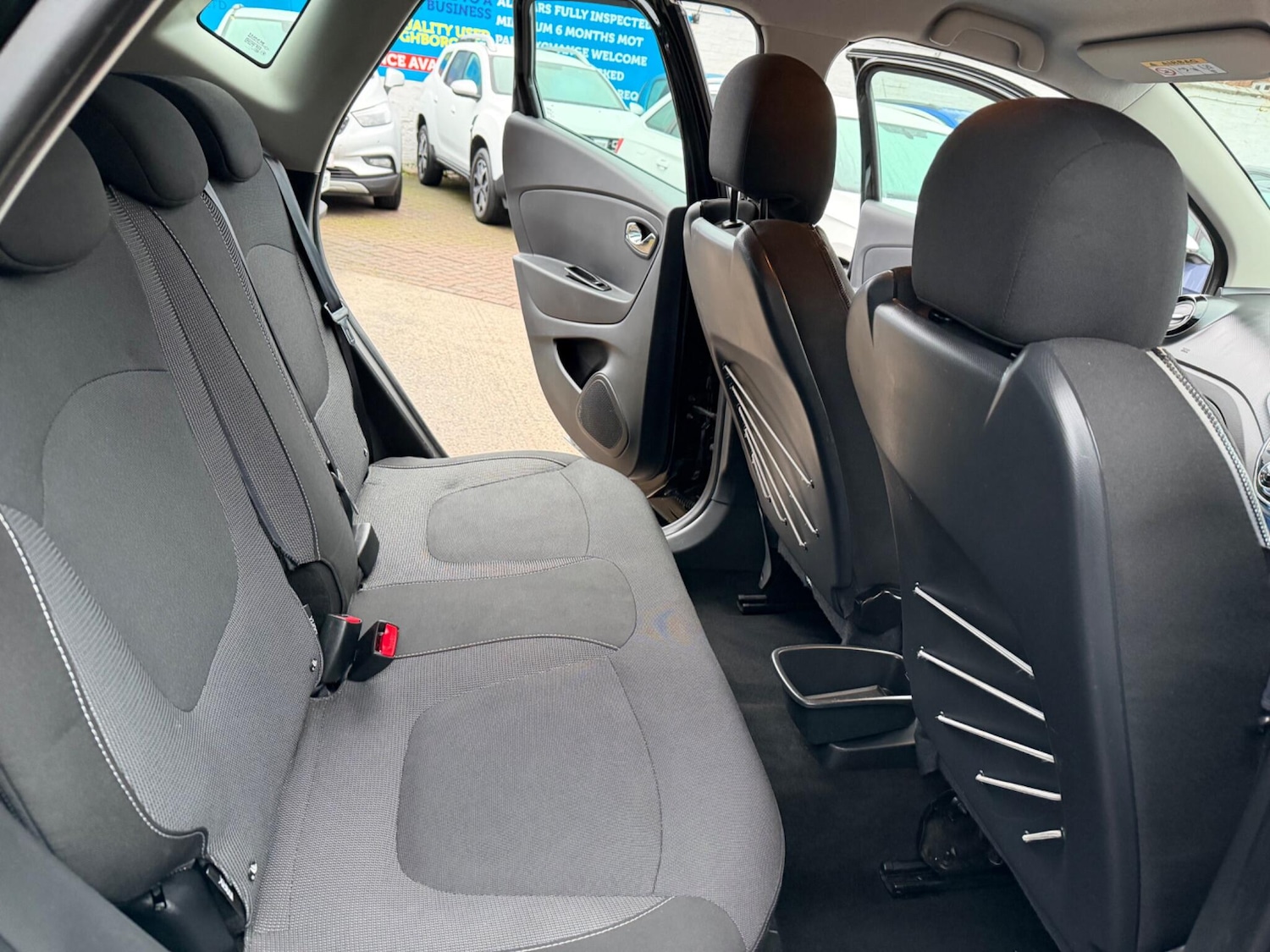 Used Renault Captur 2015 for sale - 77215191: Photo 32