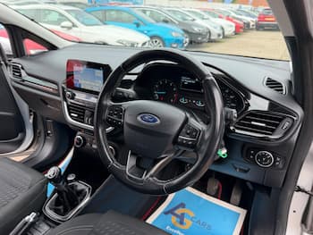 Used Ford Fiesta 2017 for sale - 79711511: Photo