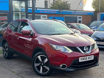 Used Nissan Qashqai 2017 for sale - 76988808: Photo