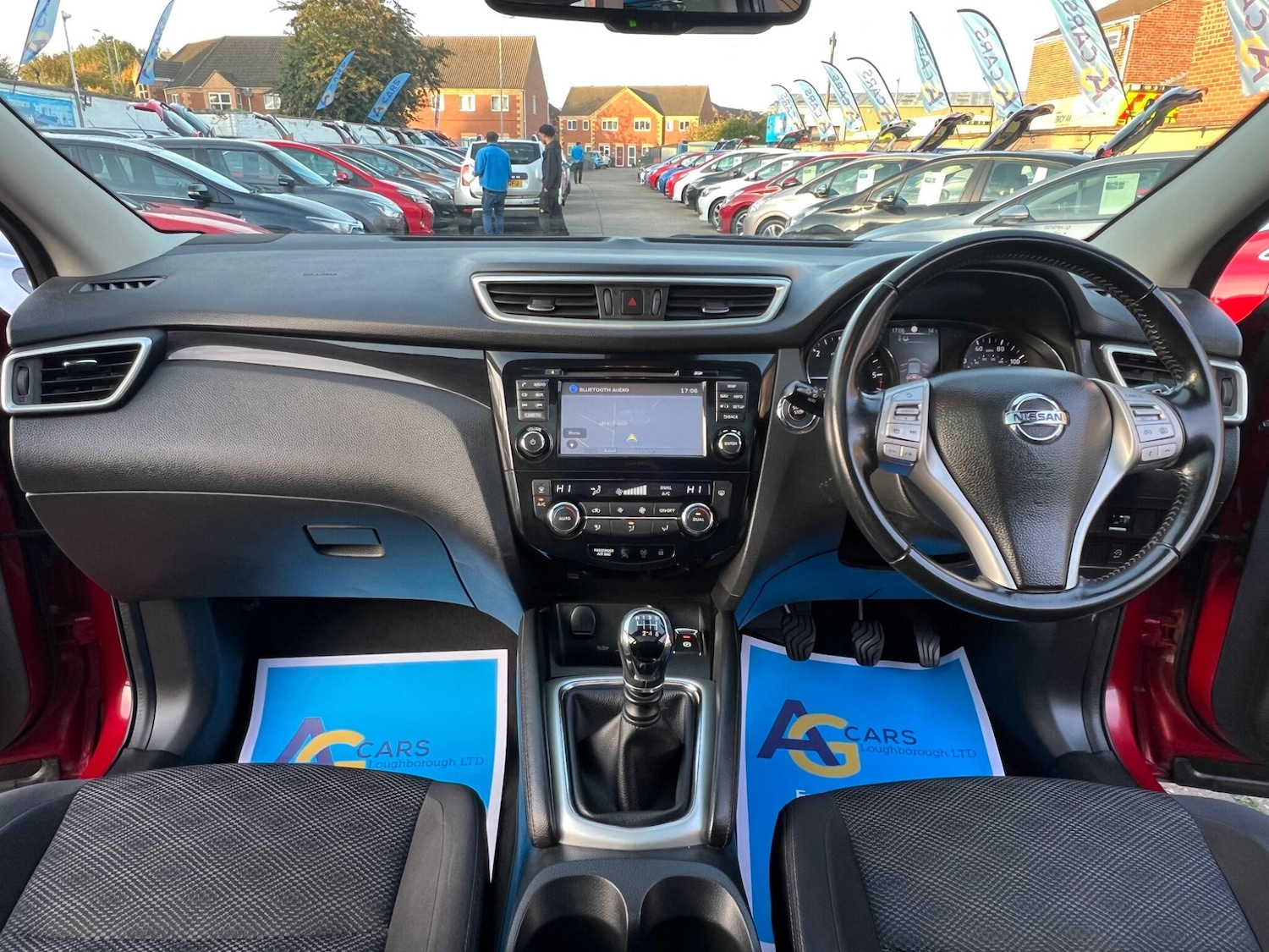 Used Nissan Qashqai 2017 for sale - 76988808: Photo 2