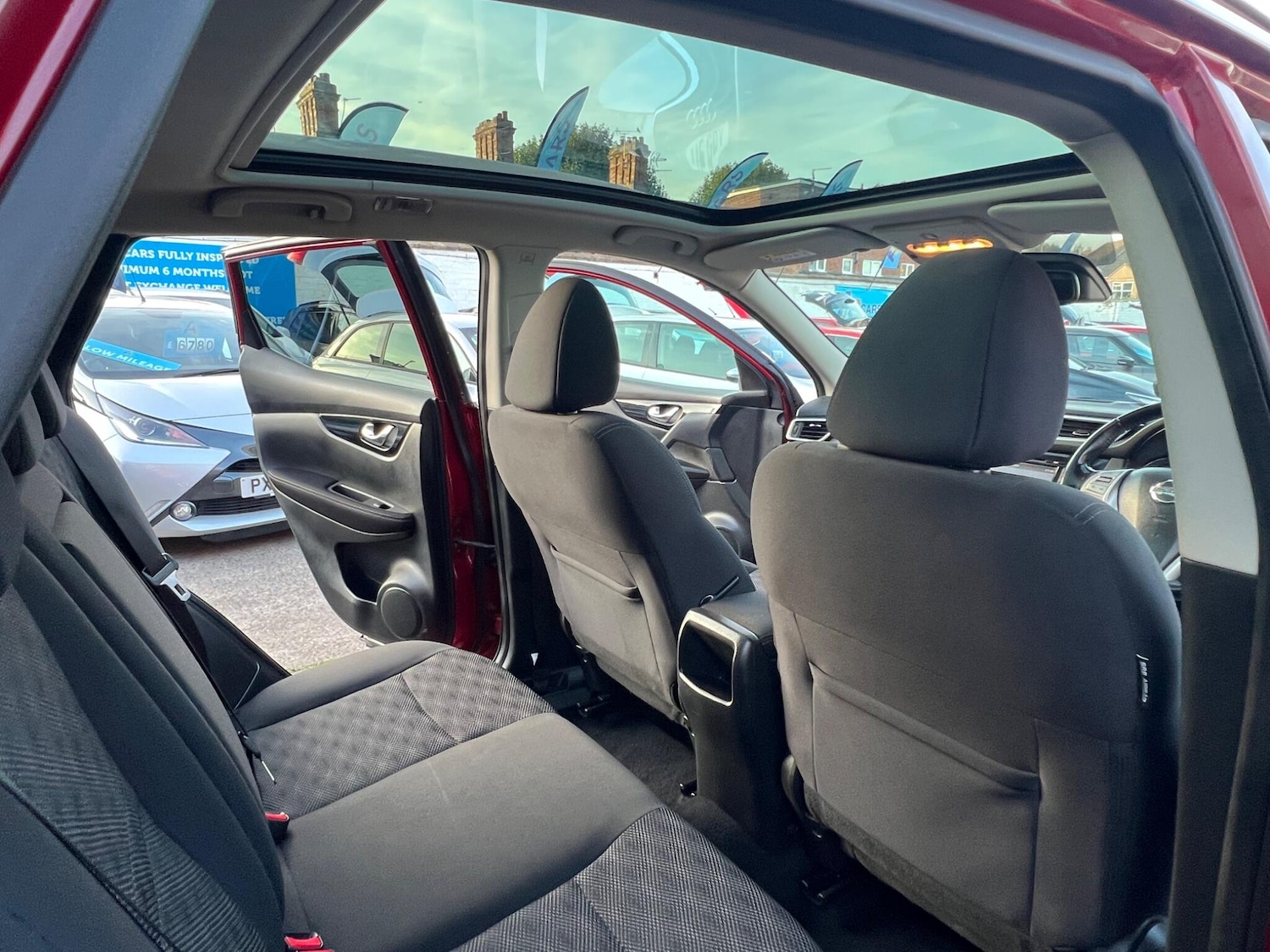 Used Nissan Qashqai 2017 for sale - 76988808: Photo 6