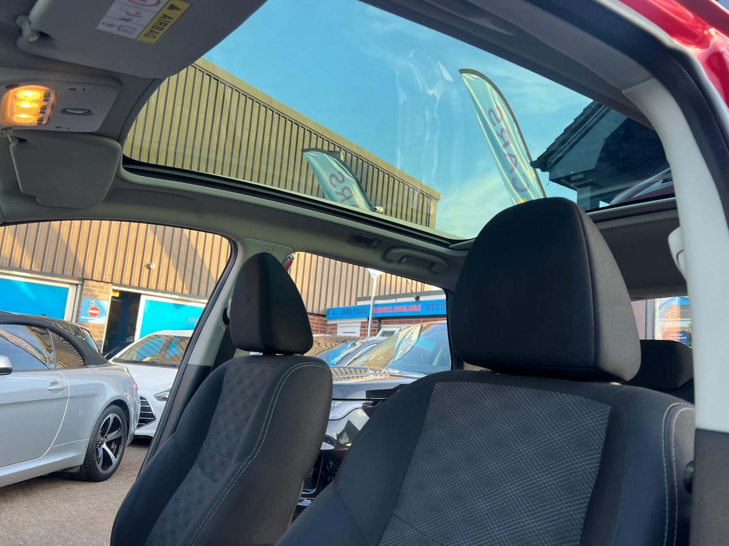 Used Nissan Qashqai 2017 for sale - 76988808: Photo 7