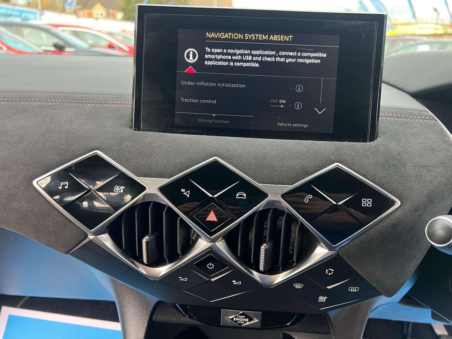 Used DS Automobiles DS 3 Crossback 2019 for sale - 76432982: Photo 24