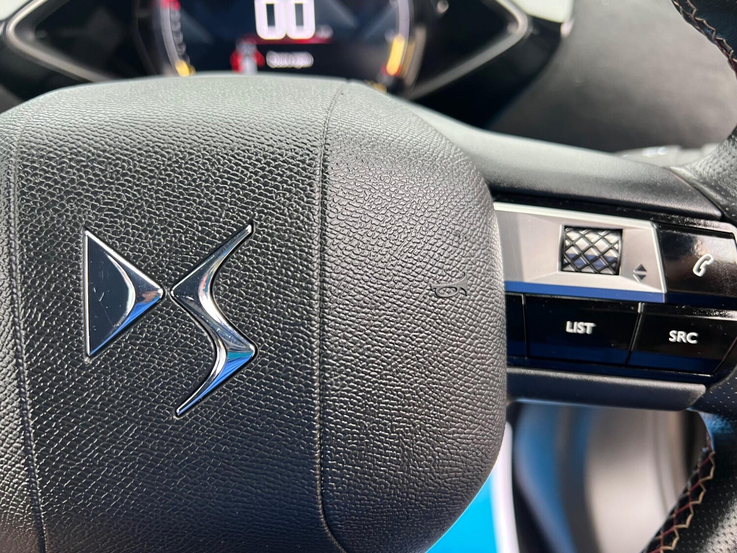 Used DS Automobiles DS 3 Crossback 2019 for sale - 76432982: Photo 25