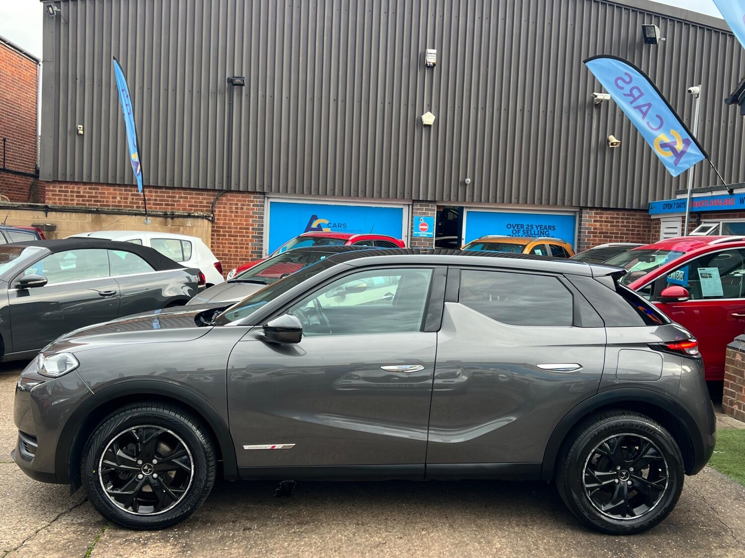 Used DS Automobiles DS 3 Crossback 2019 for sale - 76432982: Photo 42