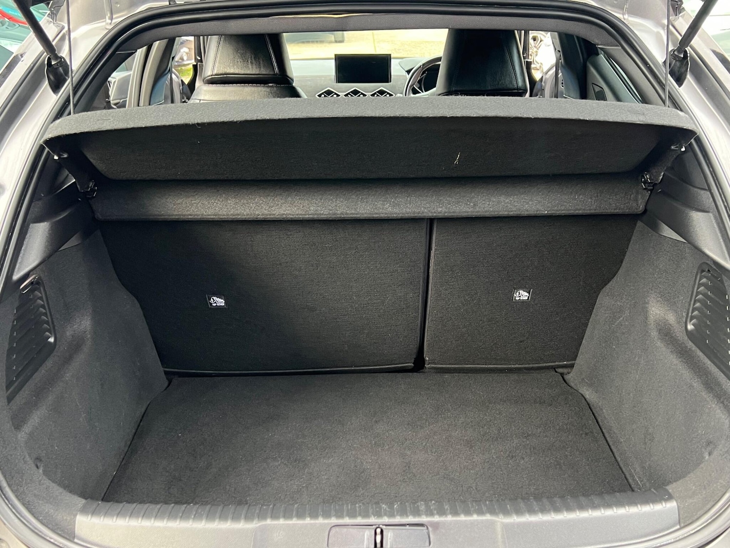 Used DS Automobiles DS 3 Crossback 2019 for sale - 76432982: Photo 59