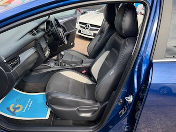 Used Toyota Avensis 2015 for sale - 78922844: Photo