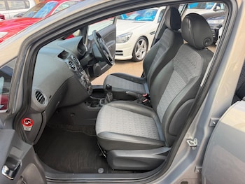 Used Vauxhall Corsa 2012 for sale - 79602060: Photo