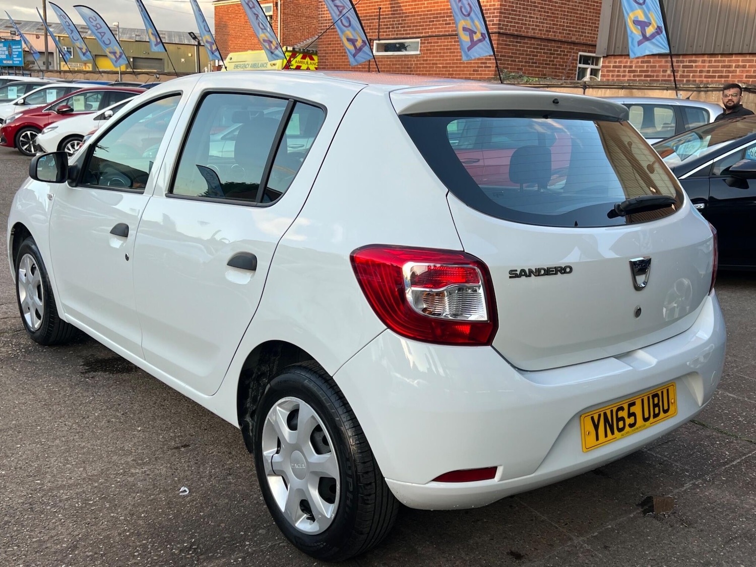 Used Dacia Sandero 2015 for sale - 76122520: Photo 11