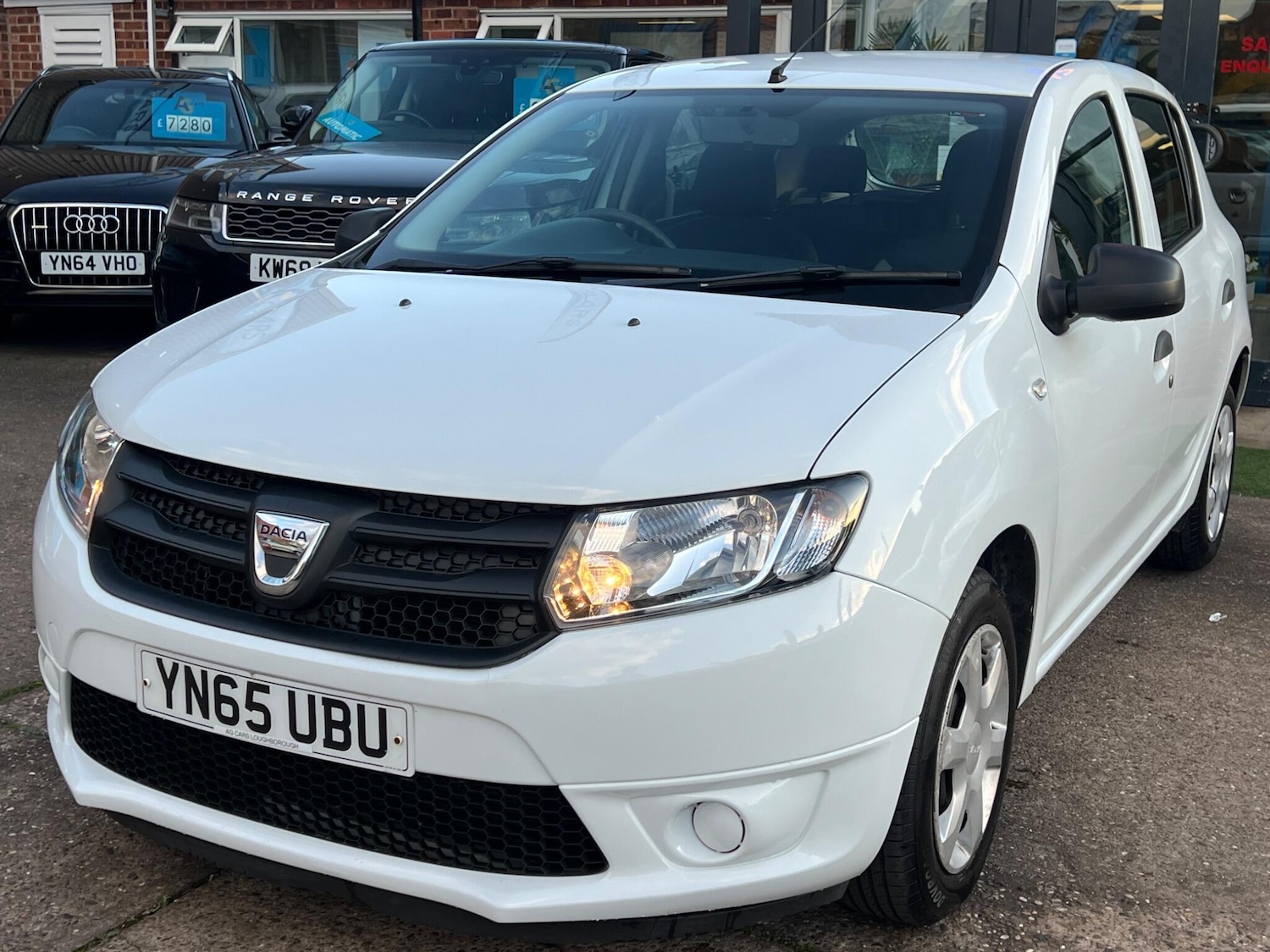 Used Dacia Sandero 2015 for sale - 76122520: Photo 14
