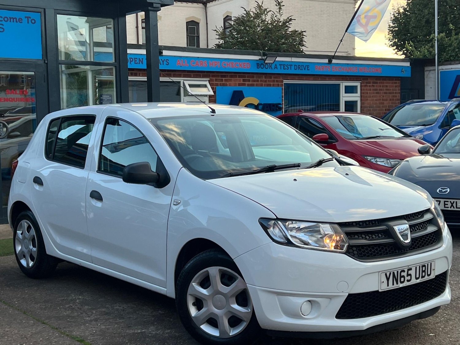 Used Dacia Sandero 2015 for sale - 76122520: Photo 18