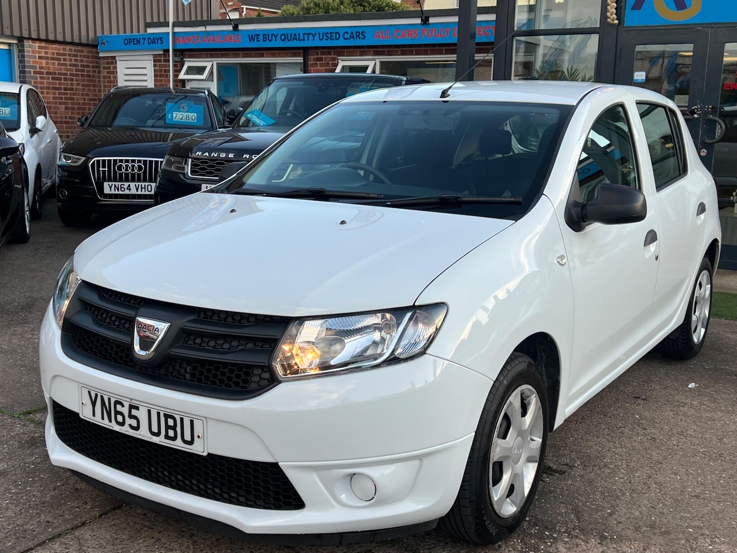 Used Dacia Sandero 2015 for sale - 76122520: Photo 19