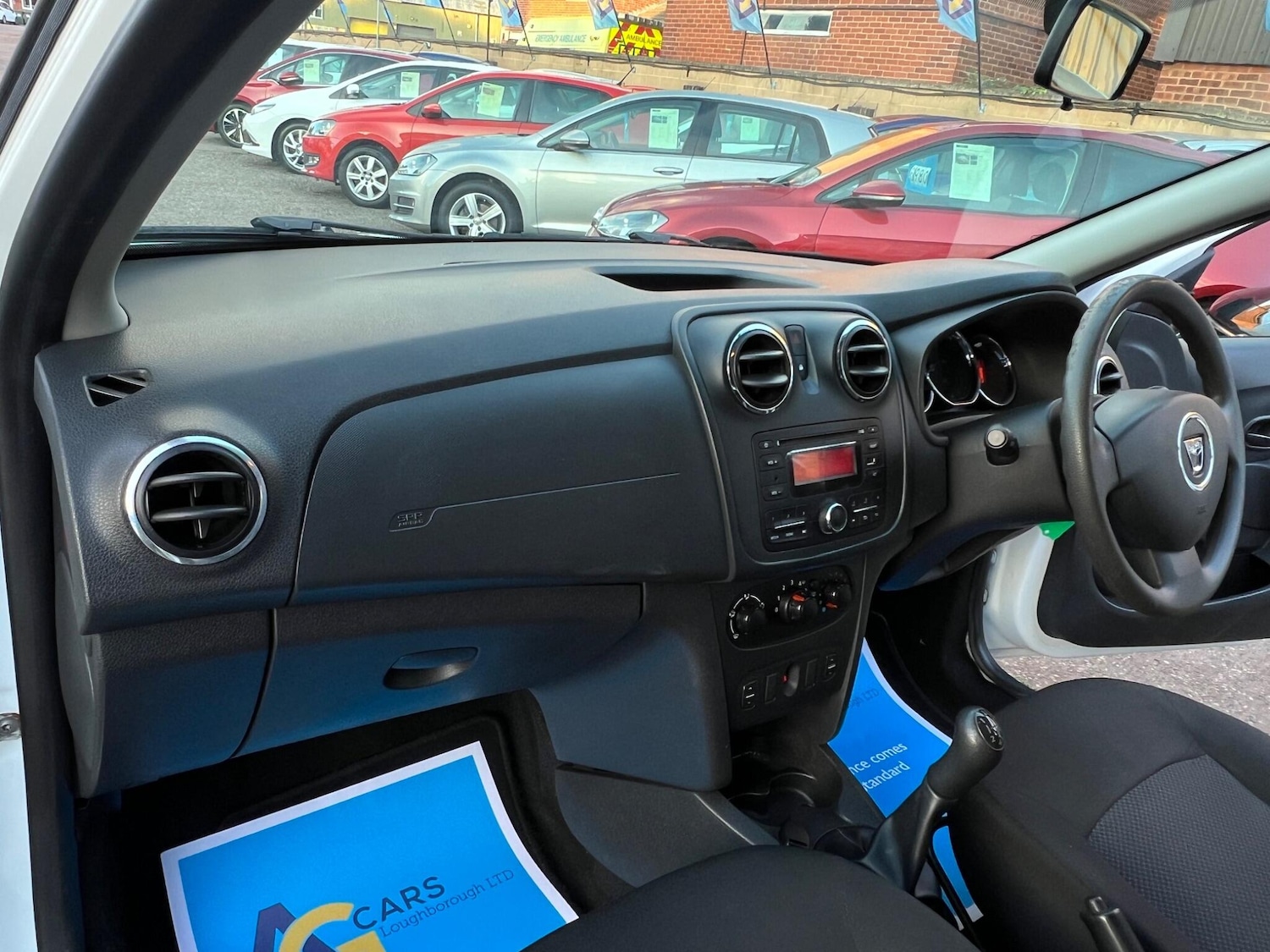 Used Dacia Sandero 2015 for sale - 76122520: Photo 24