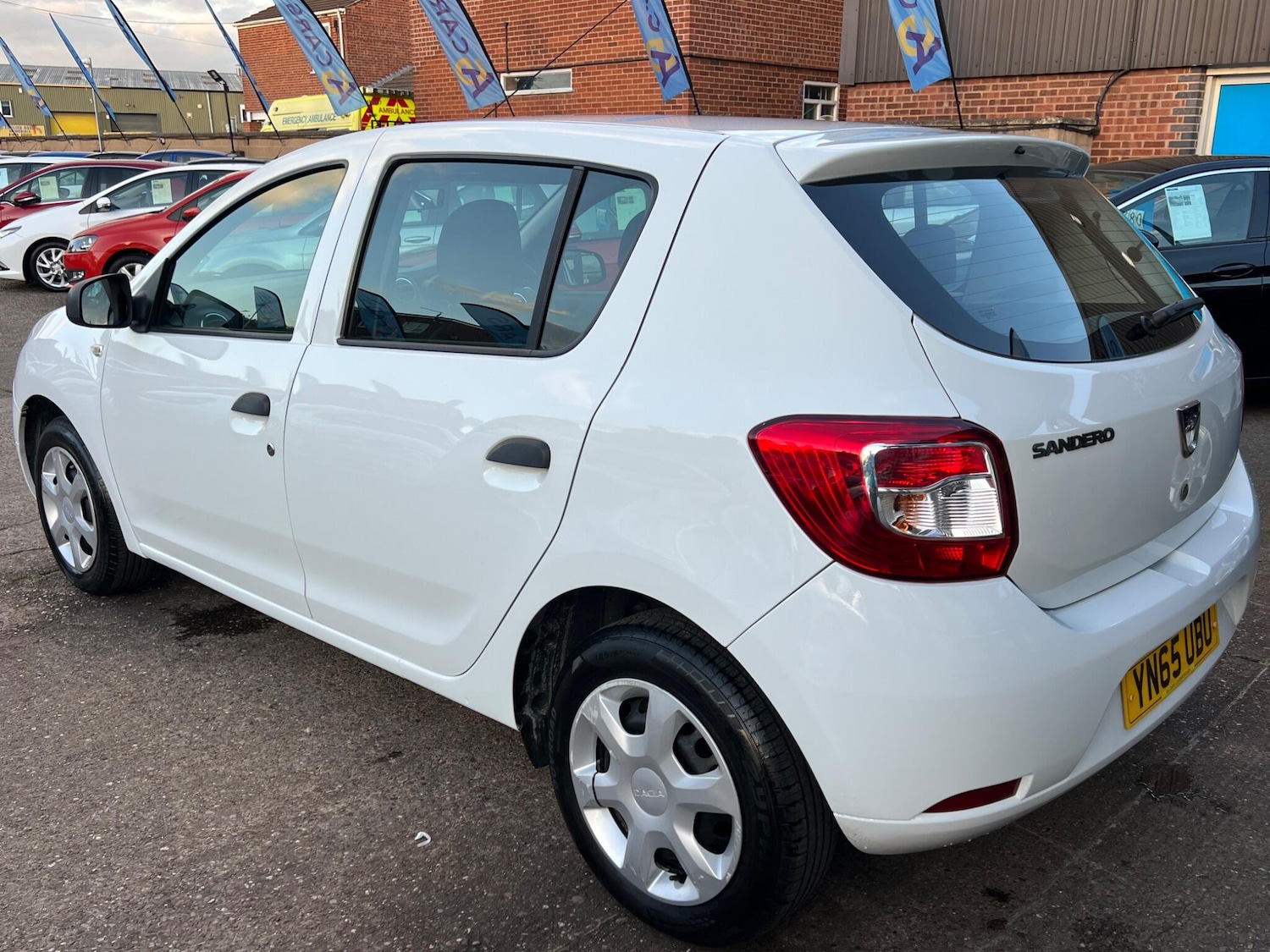 Used Dacia Sandero 2015 for sale - 76122520: Photo 34