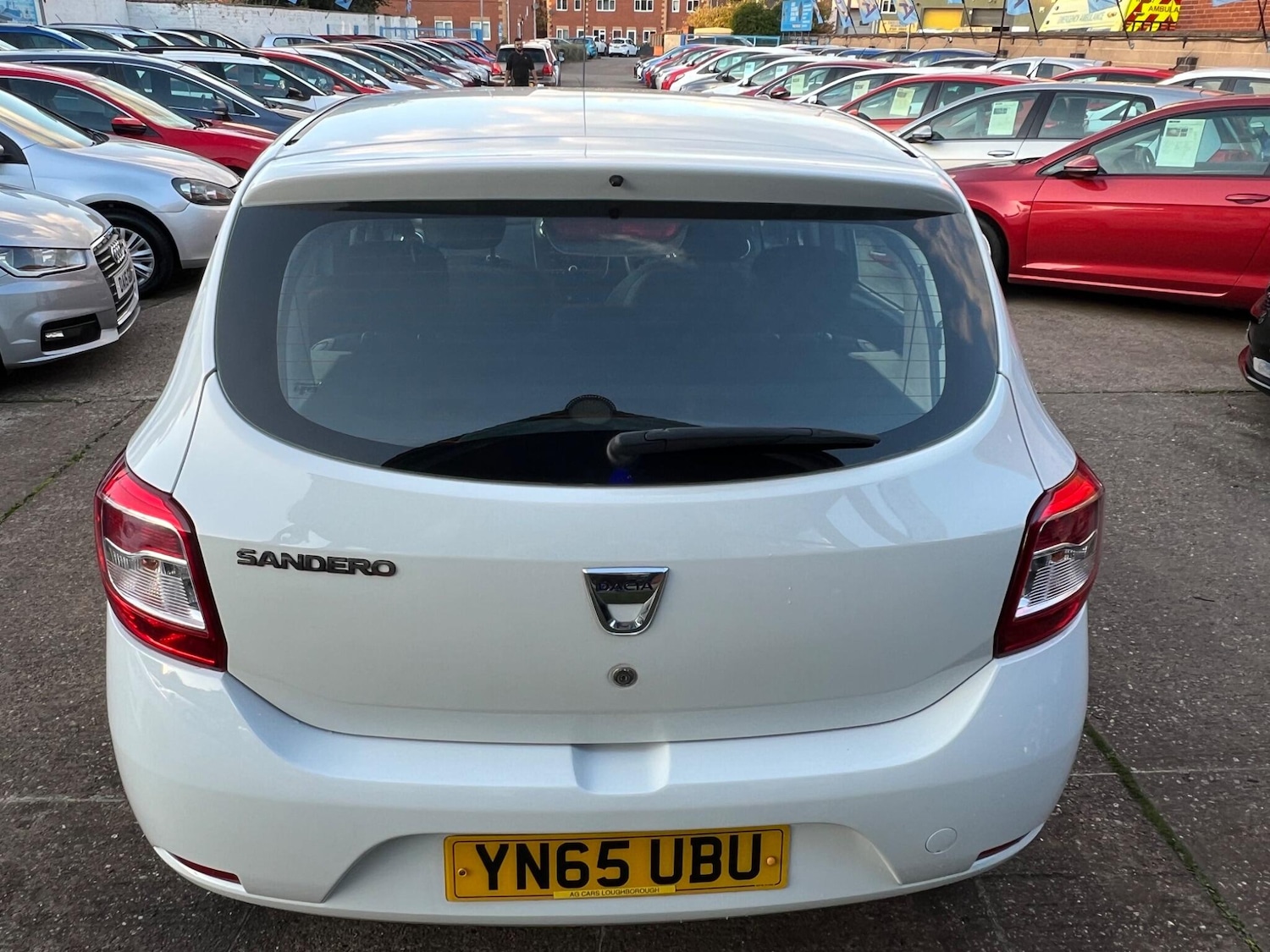 Used Dacia Sandero 2015 for sale - 76122520: Photo 38