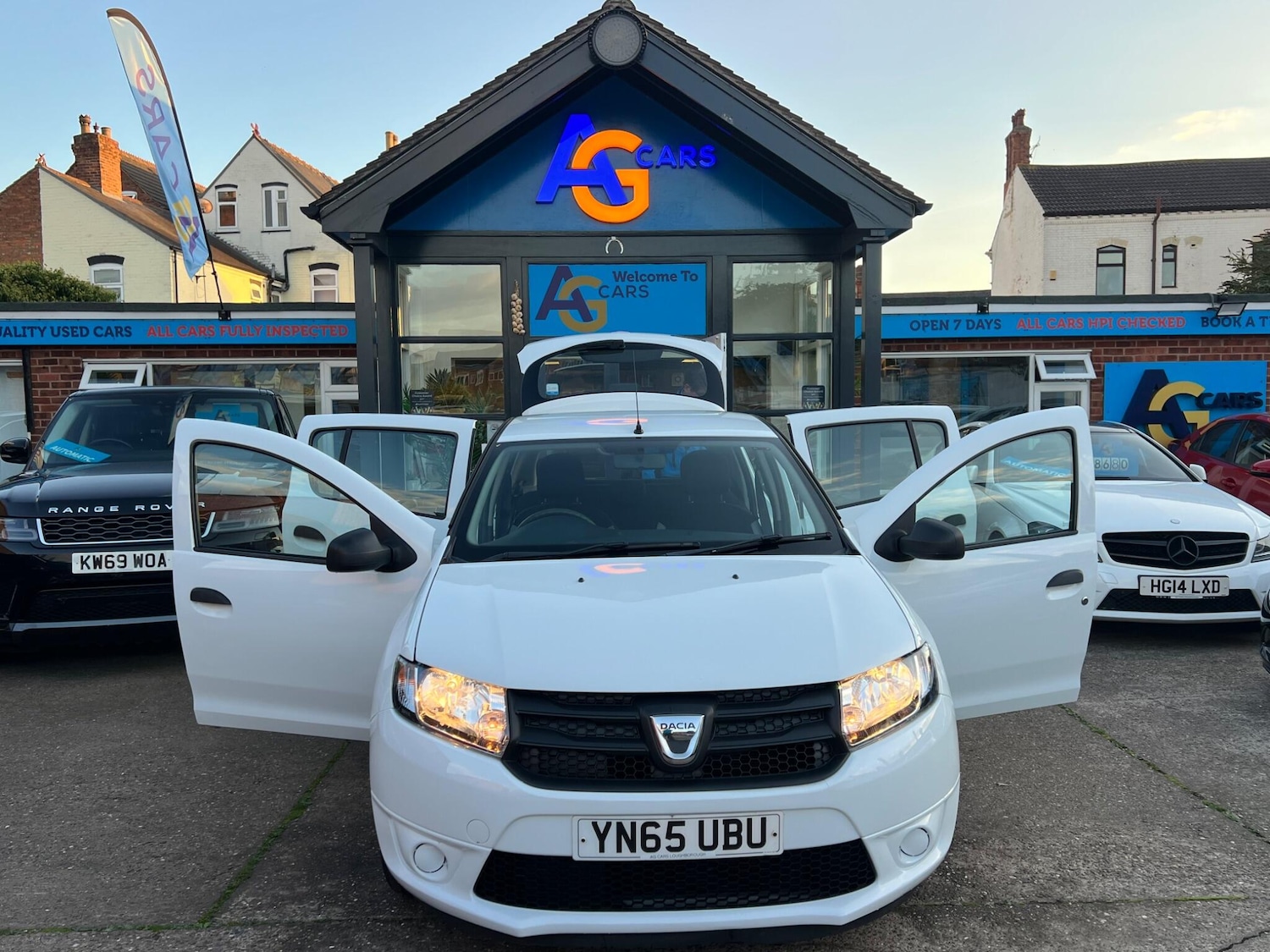 Used Dacia Sandero 2015 for sale - 76122520: Photo 42