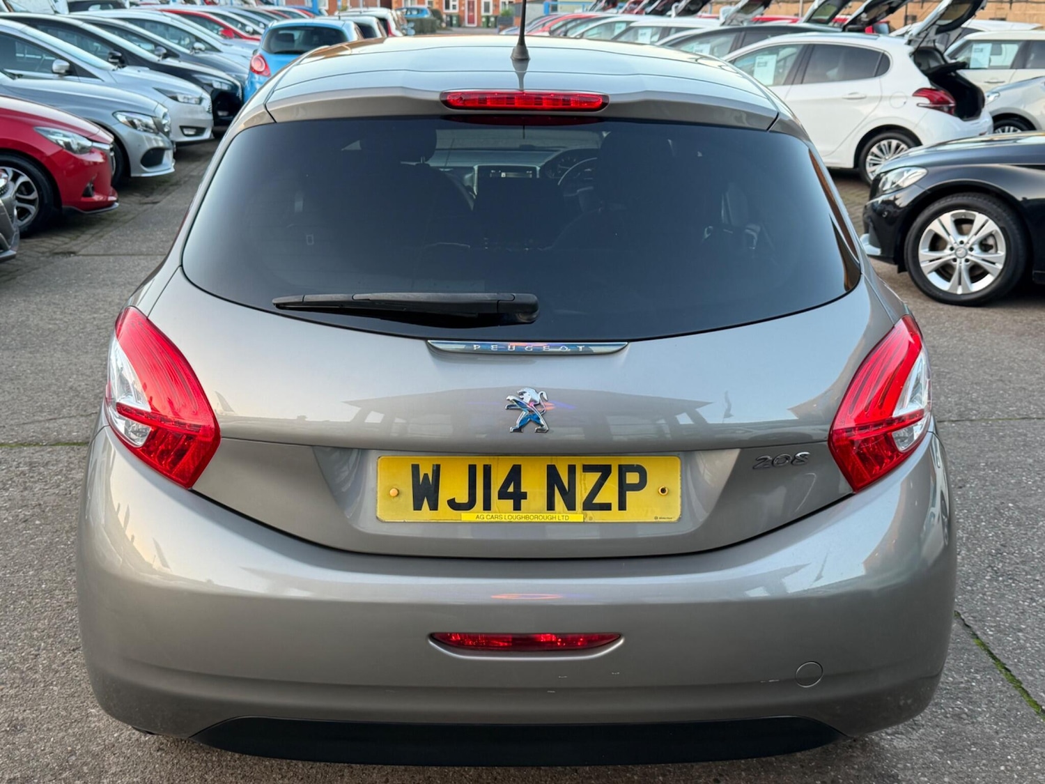 Used Peugeot 208 2014 for sale - 77940025: Photo 12
