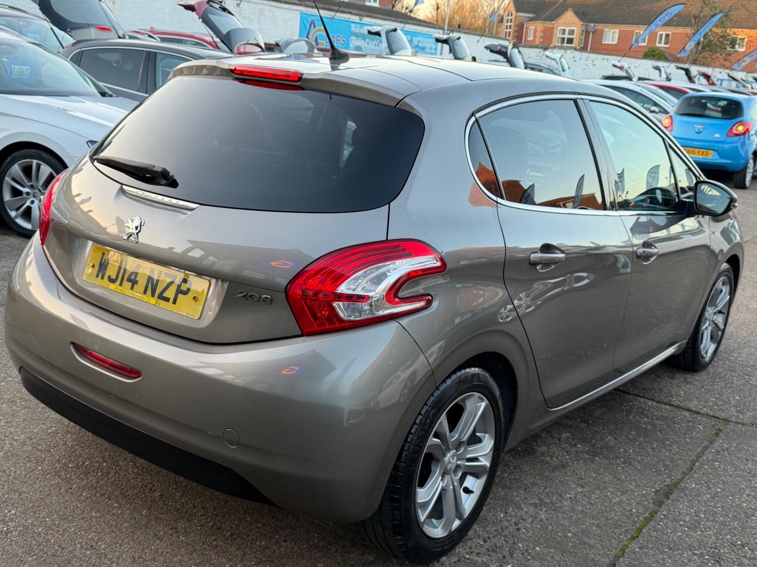 Used Peugeot 208 2014 for sale - 77940025: Photo 15