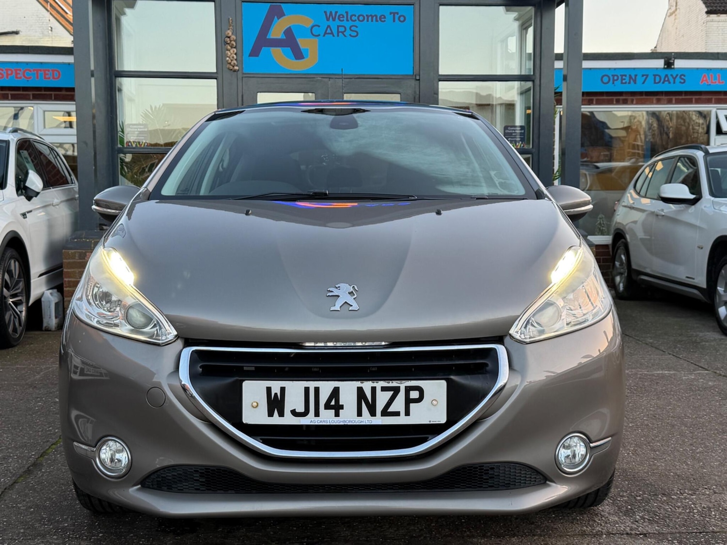 Used Peugeot 208 2014 for sale - 77940025: Photo 17