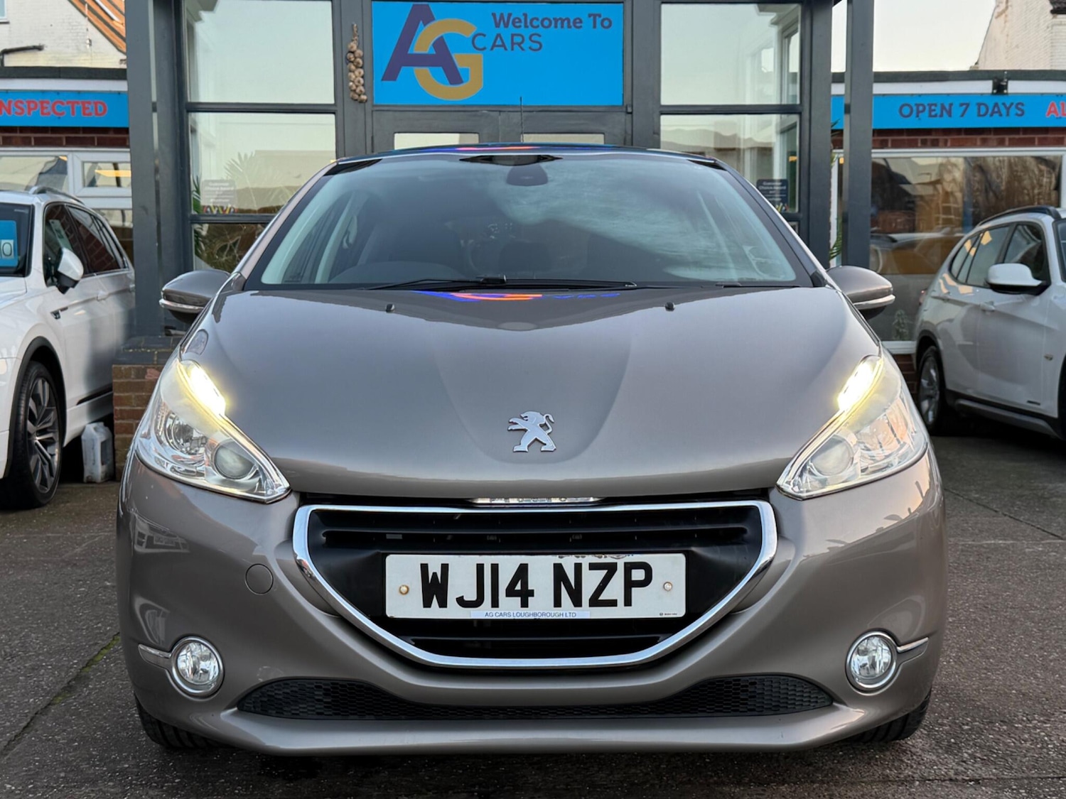 Used Peugeot 208 2014 for sale - 77940025: Photo 34