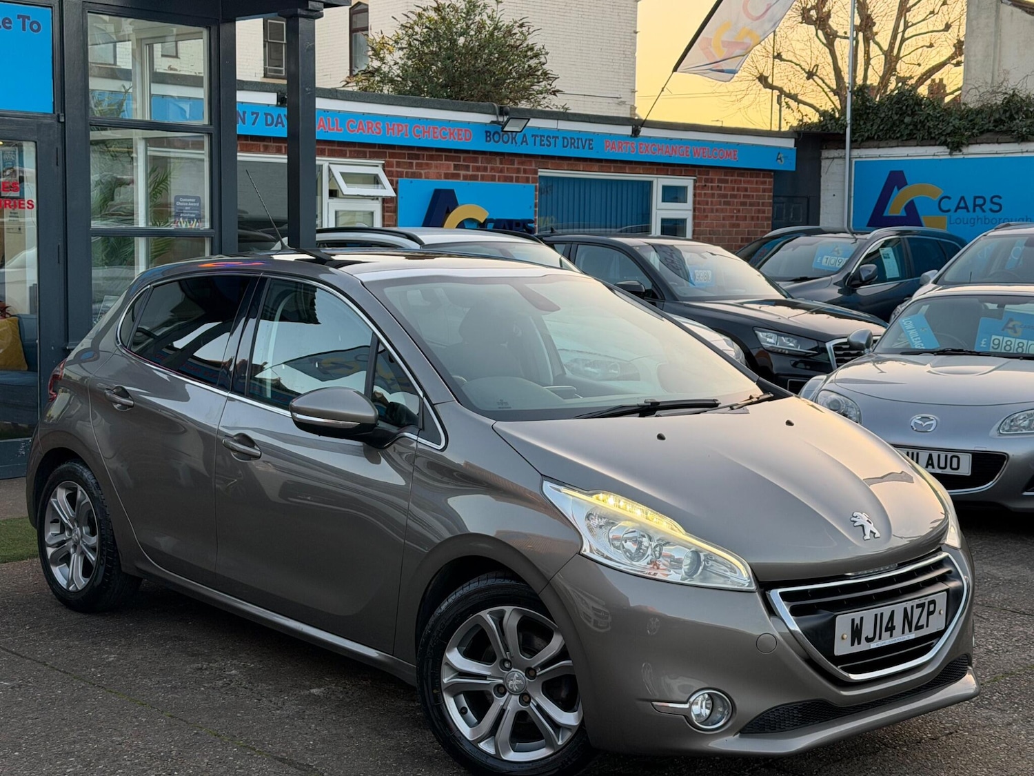 Used Peugeot 208 2014 for sale - 77940025: Photo 45