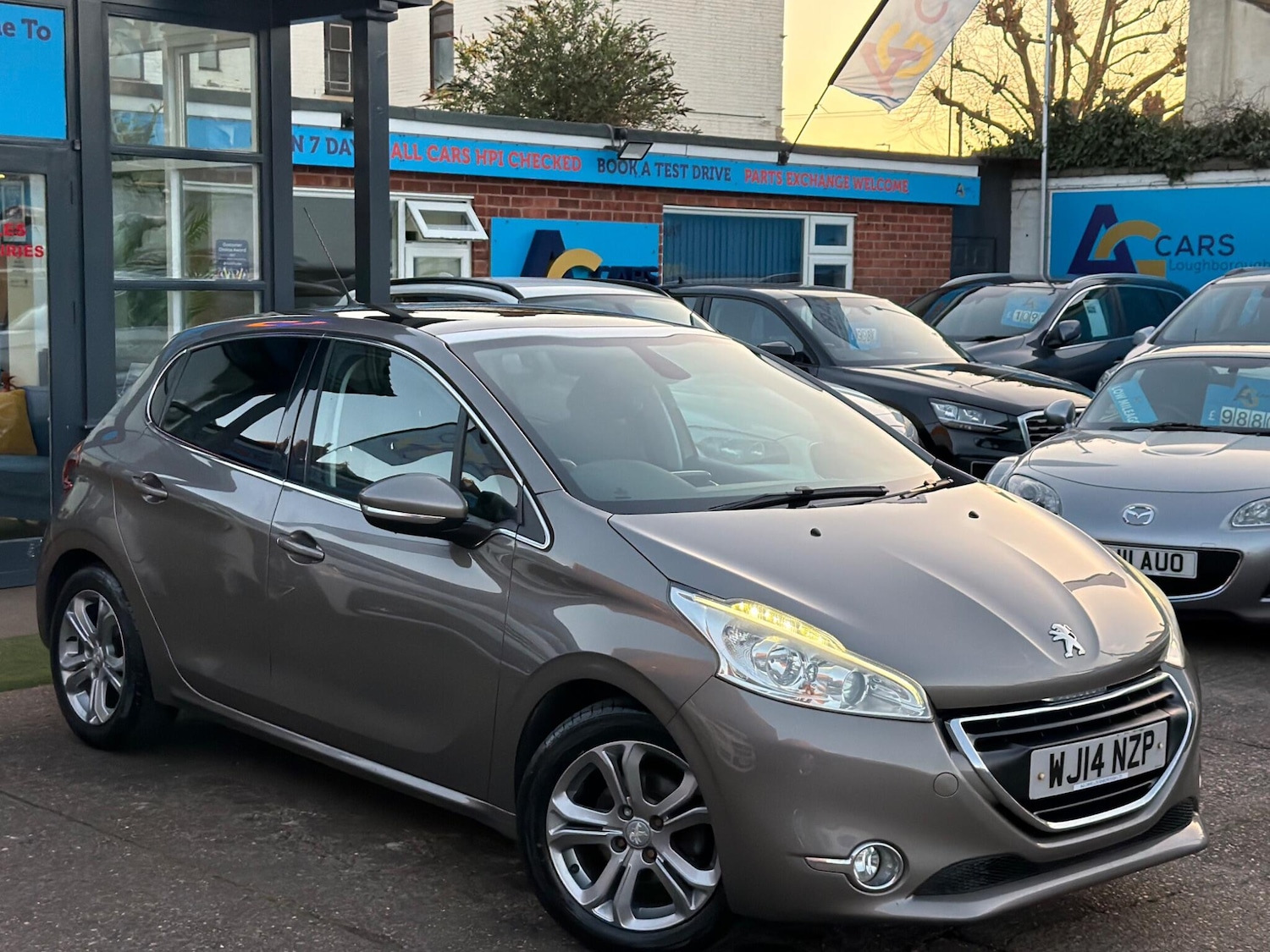 Used Peugeot 208 2014 for sale - 77940025: Photo 48