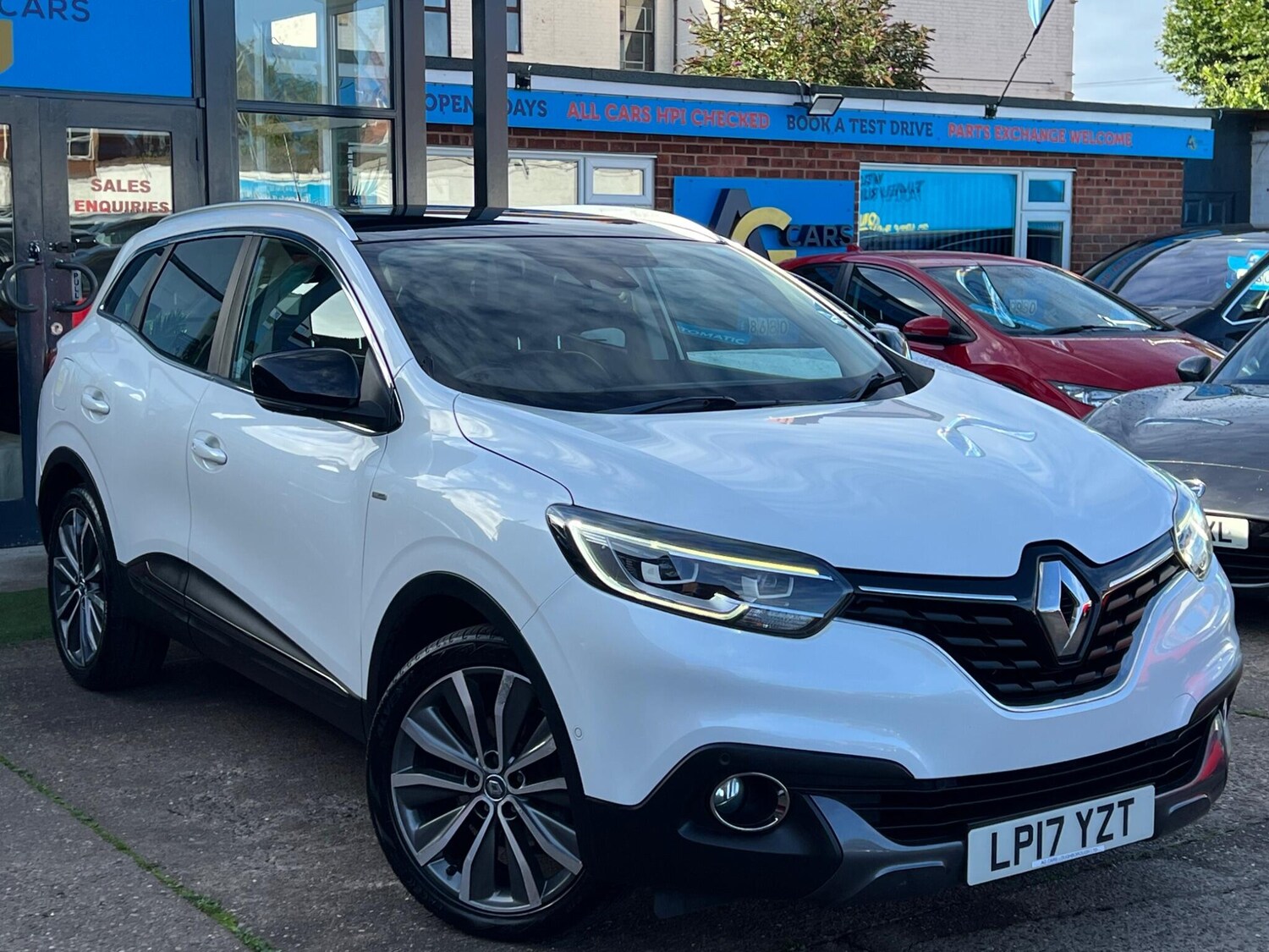 Used Renault Kadjar 2017 for sale - 76012584: Photo 17