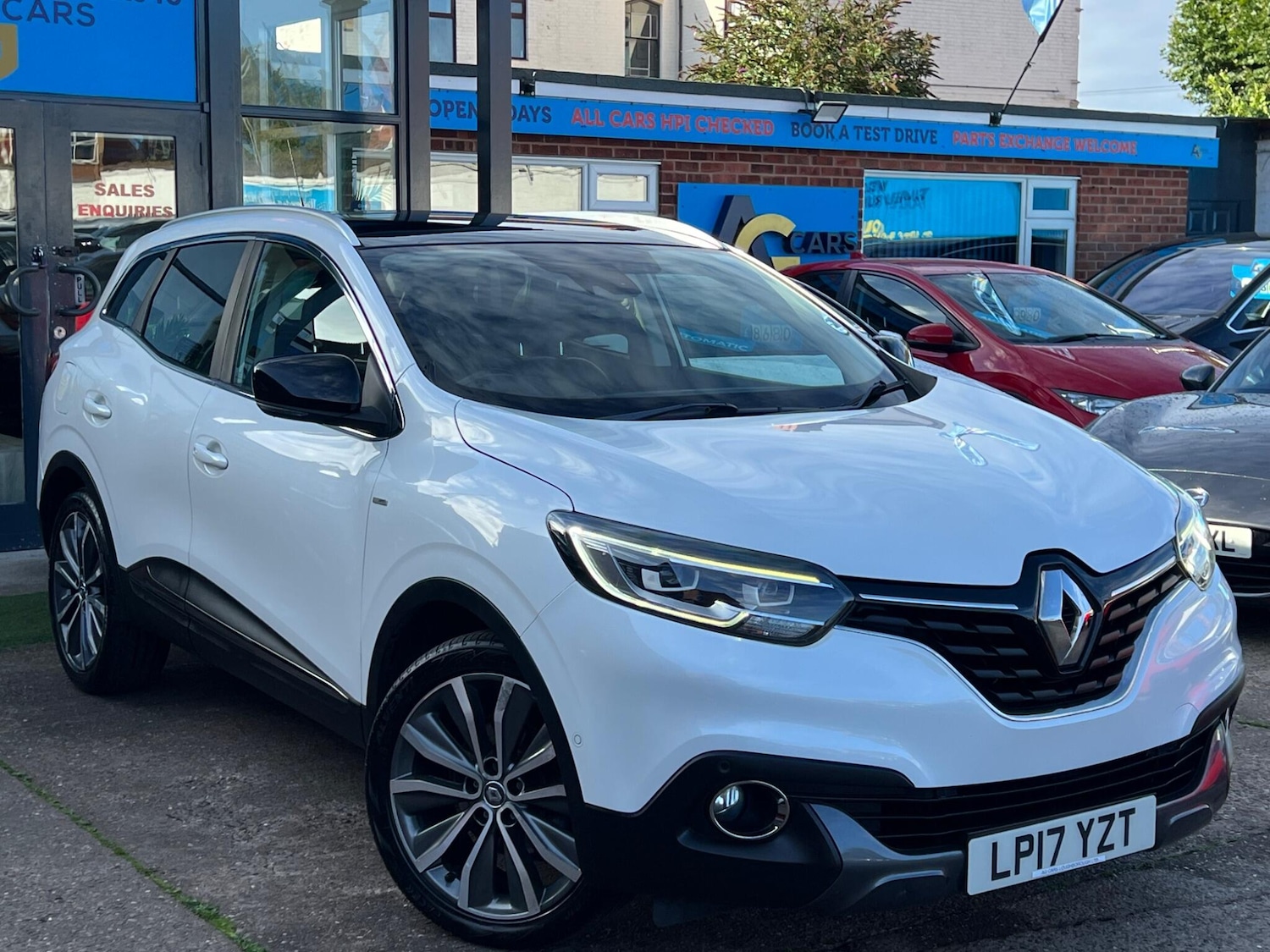 Used Renault Kadjar 2017 for sale - 76012584: Photo 64