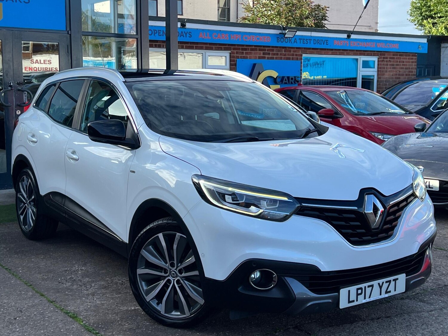 Used Renault Kadjar 2017 for sale - 76012584: Photo 65