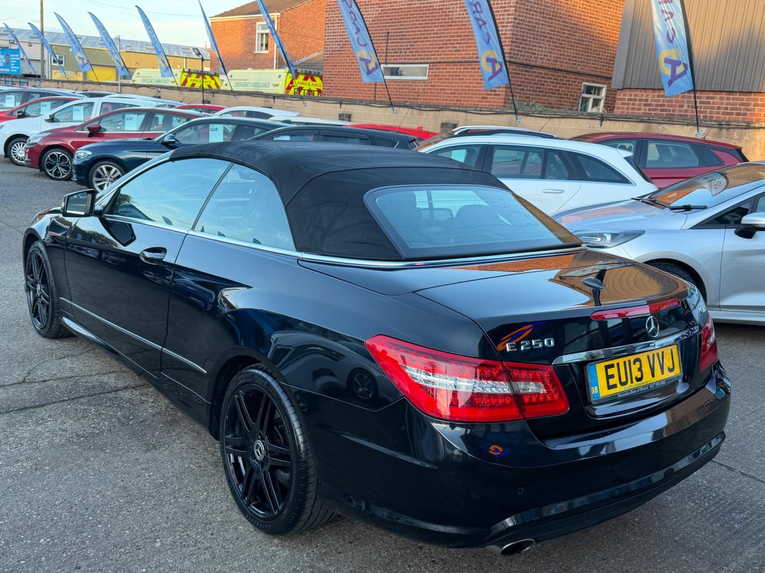 Used Mercedes-Benz E Class for sale - 77737077: Photo 16