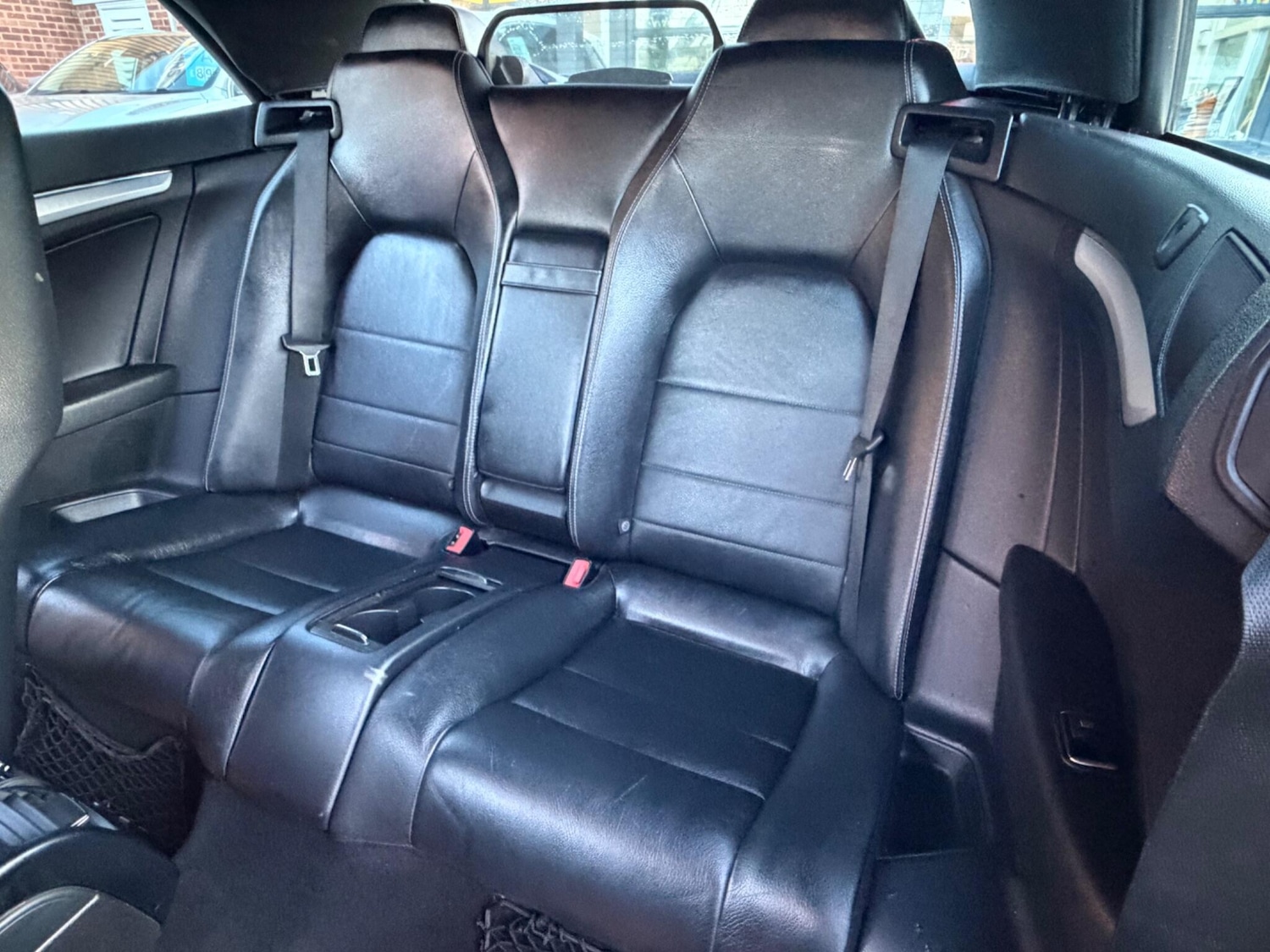 Used Mercedes-Benz E Class for sale - 77737077: Photo 4