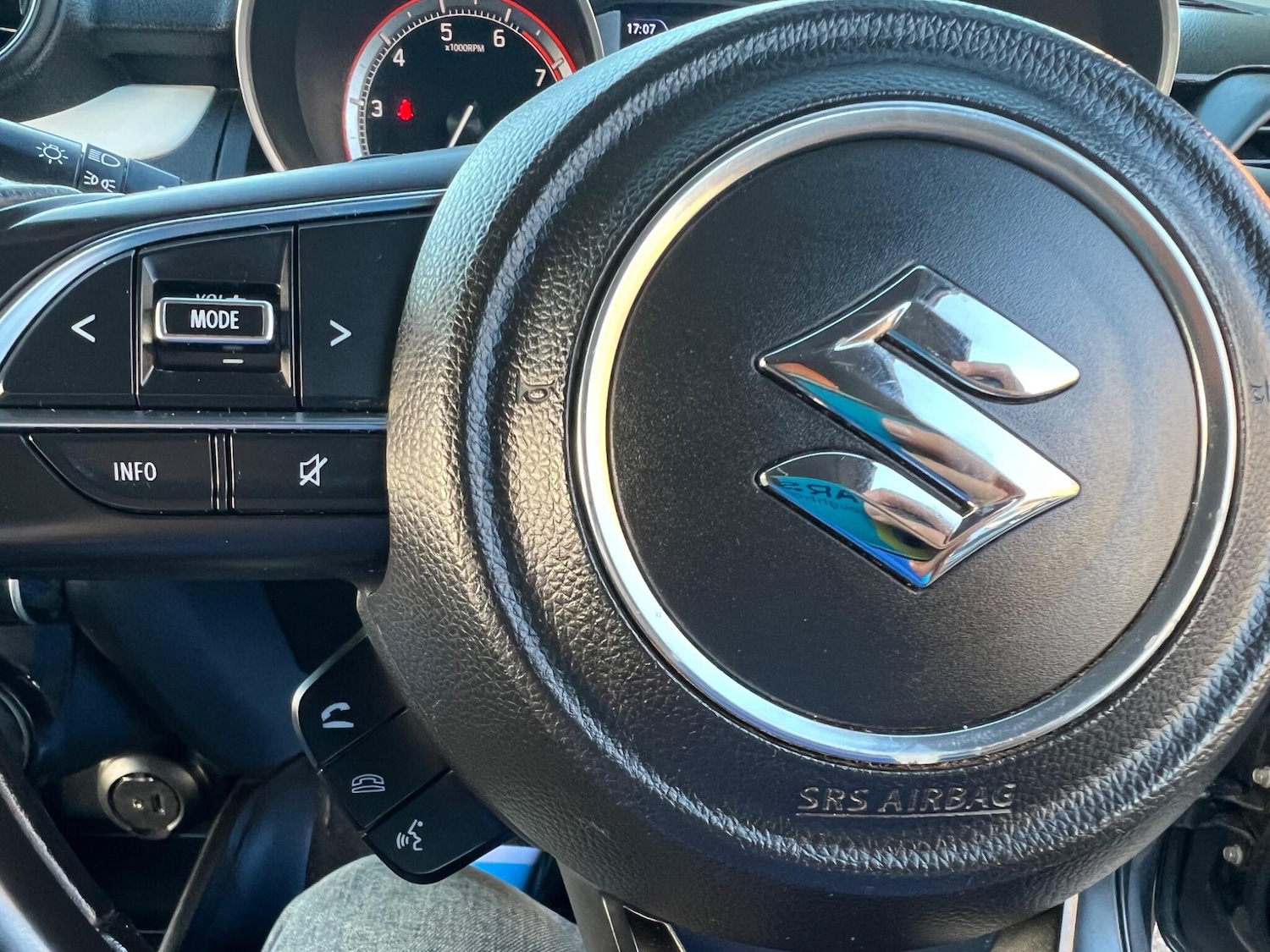 Used Suzuki Swift 2018 for sale - 76498543: Photo 26