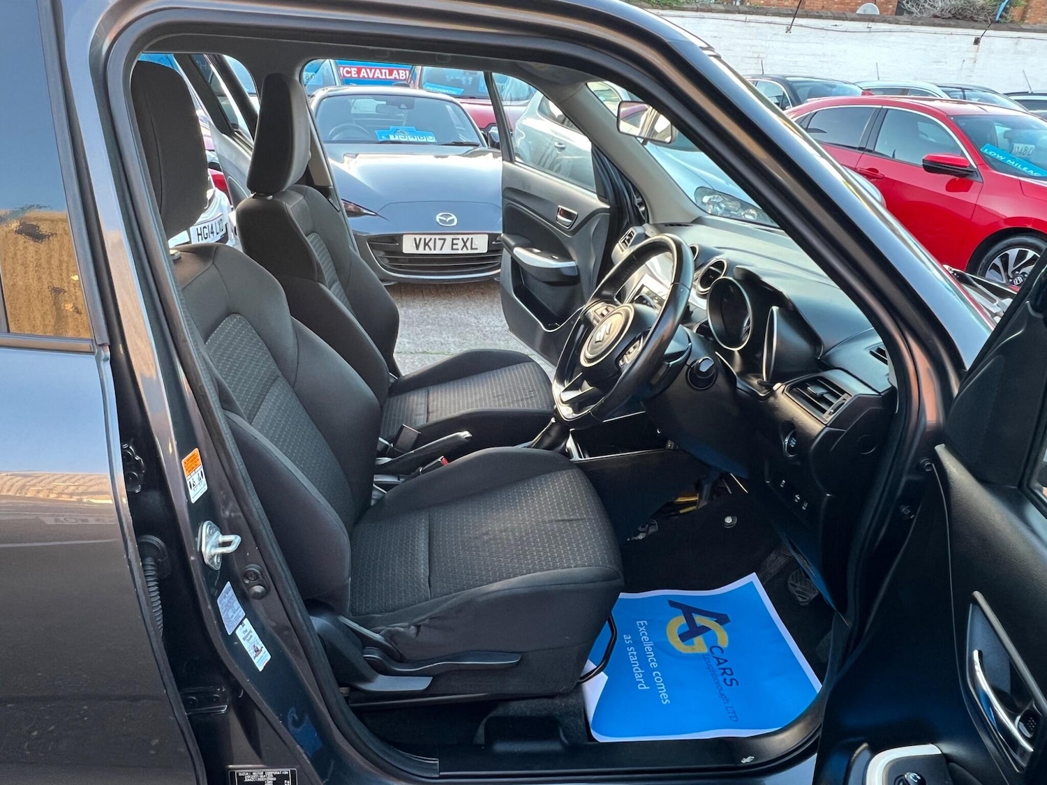 Used Suzuki Swift 2018 for sale - 76498543: Photo 33