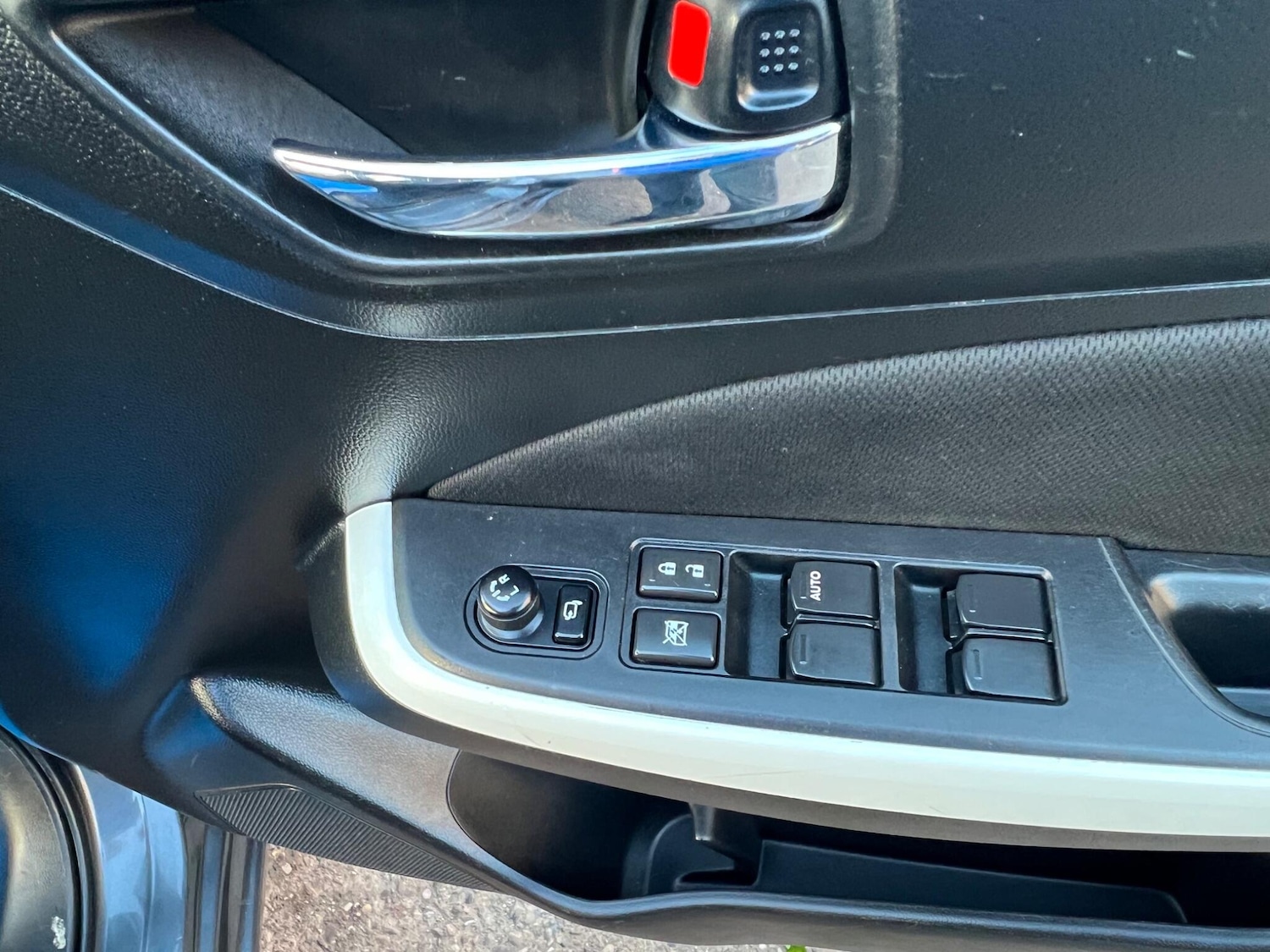 Used Suzuki Swift 2018 for sale - 76498543: Photo 37