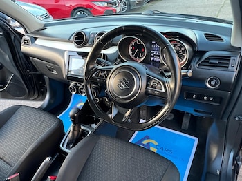 Used Suzuki Swift 2018 for sale - 76498543: Photo