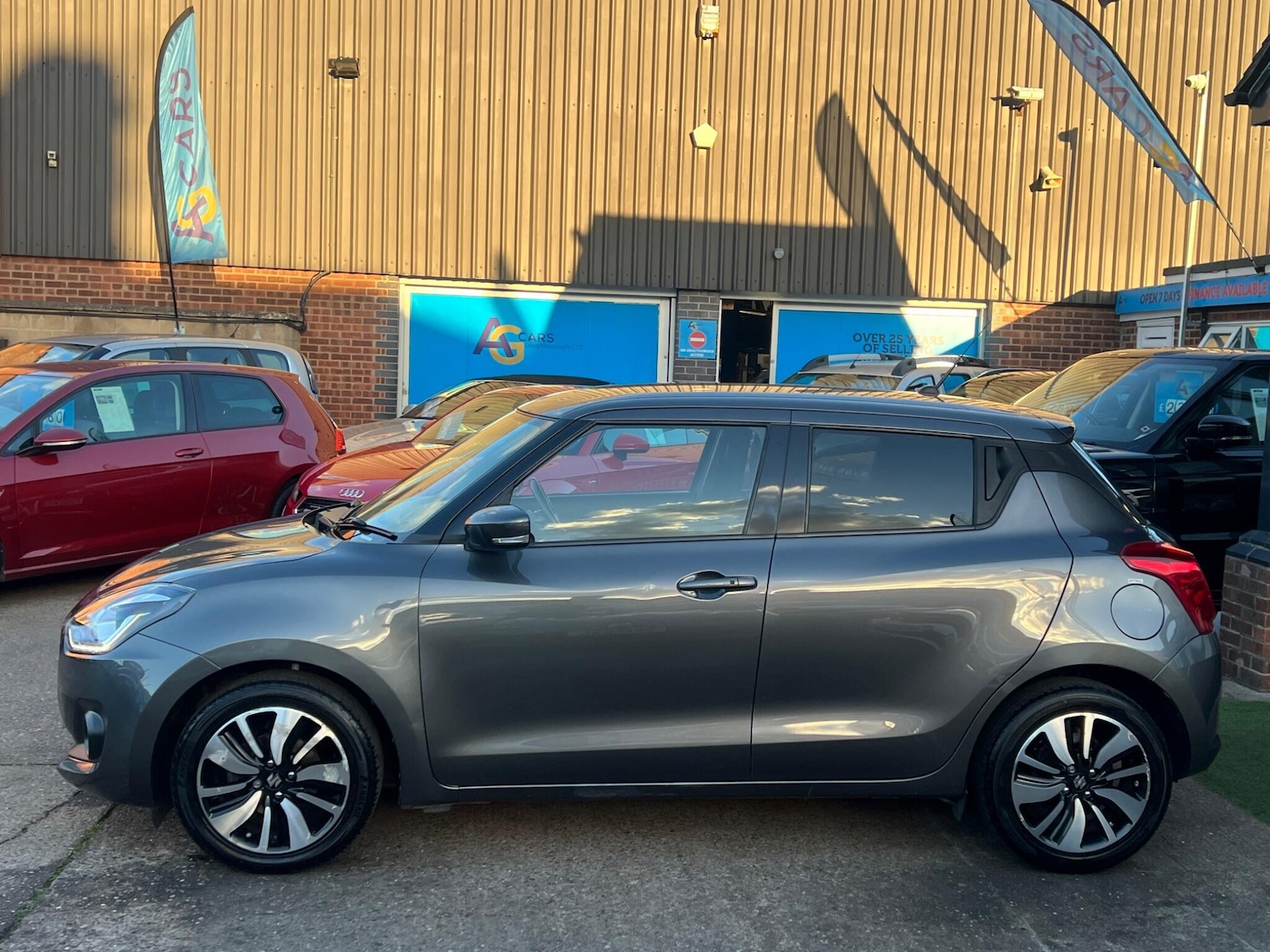 Used Suzuki Swift 2018 for sale - 76498543: Photo 9