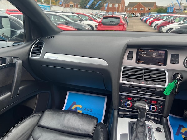 Used Audi Q7 2012 for sale - 76200425: Photo 35