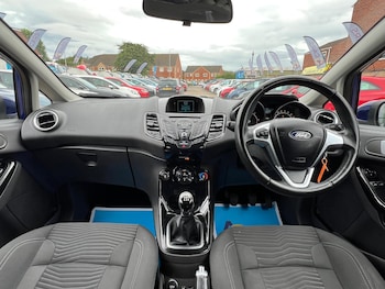 Used Ford Fiesta 2015 for sale - 75463705: Photo