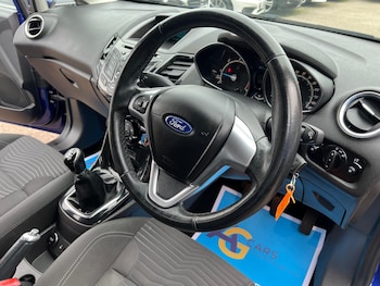 Used Ford Fiesta 2015 for sale - 75463705: Photo
