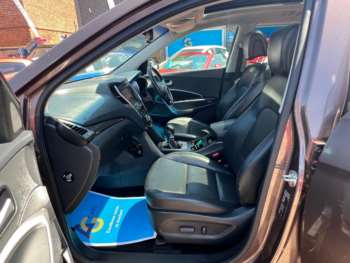 Used Hyundai Santa Fe 2015 for sale - 75051093: Photo