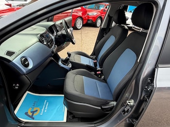 Used Hyundai i10 2014 for sale - 79533333: Photo
