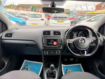 Used Volkswagen Polo 2017 for sale - 79726962: Photo