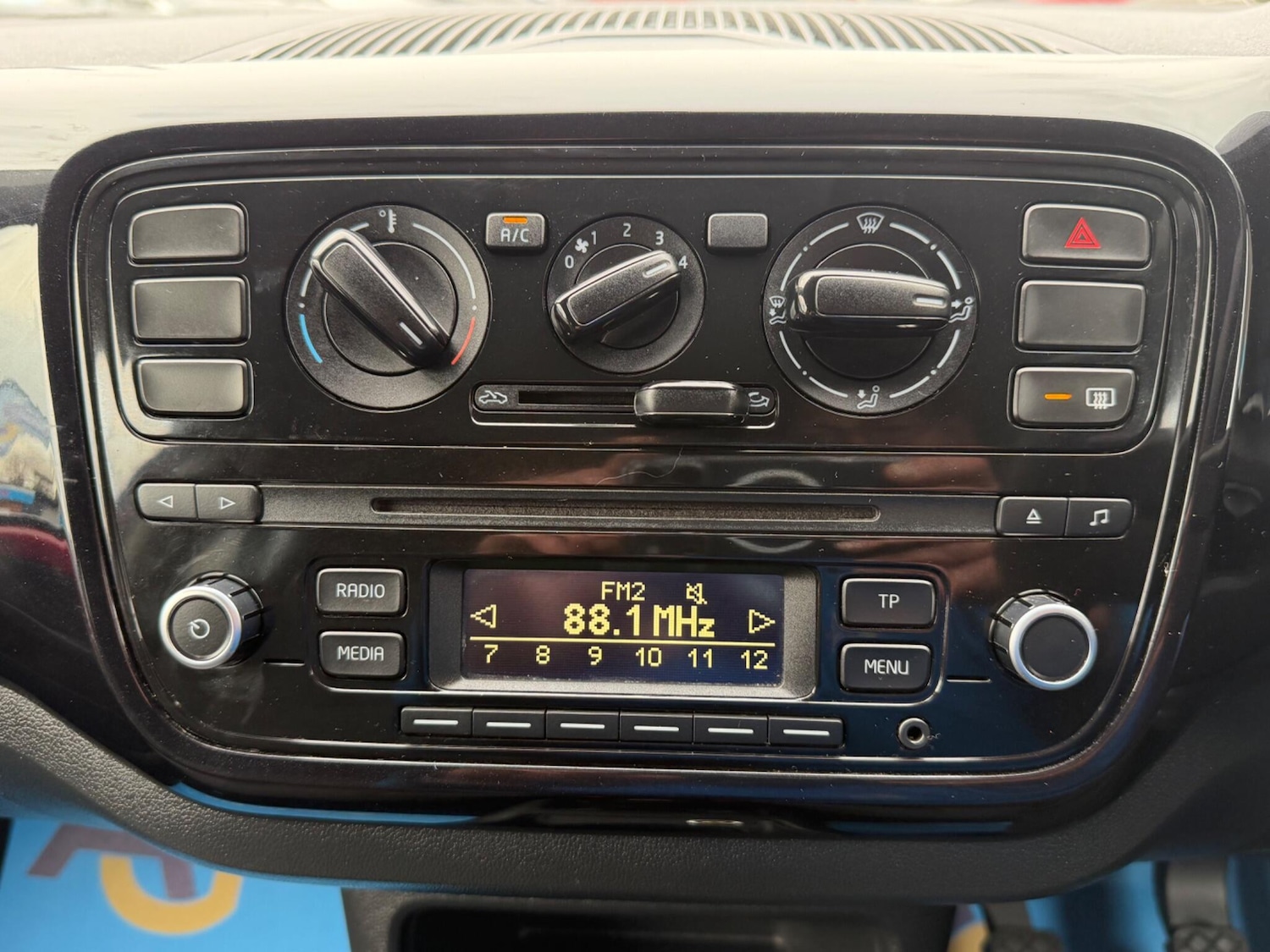 Used Volkswagen up! 2013 for sale - 77994190: Photo 22