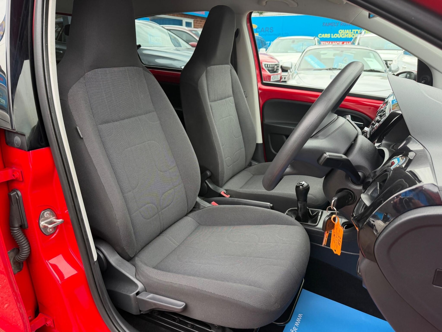 Used Volkswagen up! 2013 for sale - 77994190: Photo 32