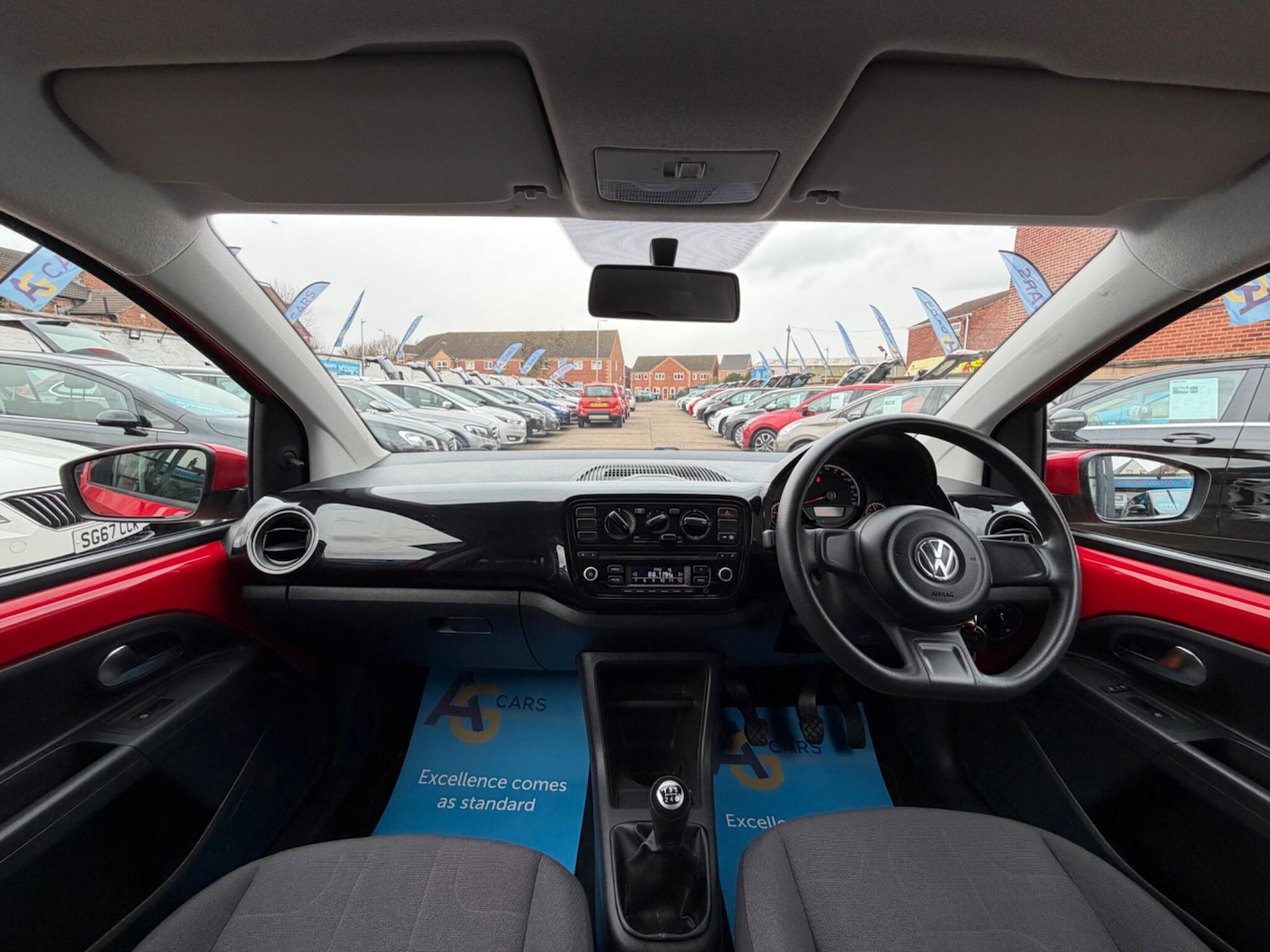 Used Volkswagen up! 2013 for sale - 77994190: Photo 42